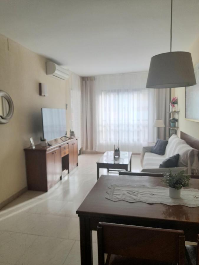 Nice Apartment In Hotel Ronda 4 First Beach Line Fuengirola Luaran gambar